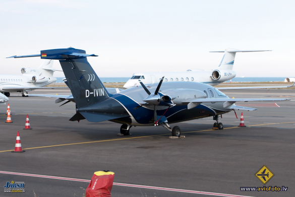 Piaggio P-180 Avanti II