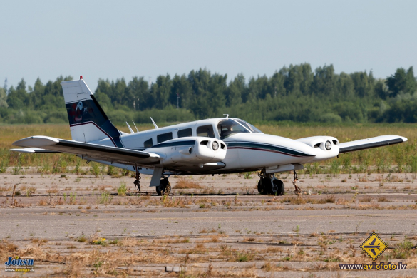 Piper PA-34-200 Seneca