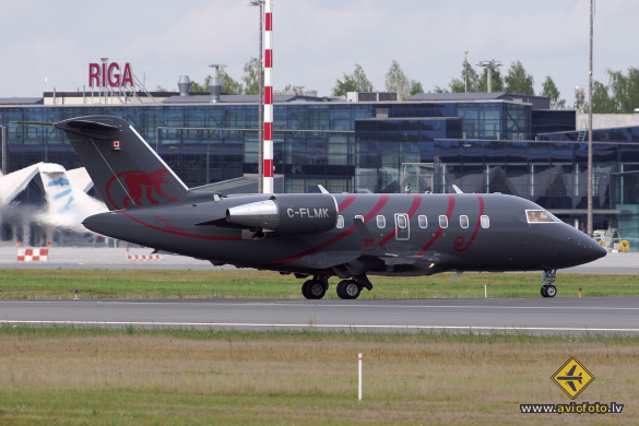 Bombardier Challenger 605 (CL-600-2B16)