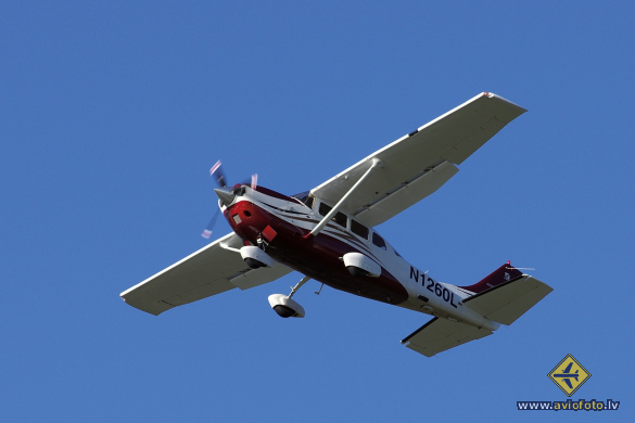 Cessna T206H Turbo Stationair