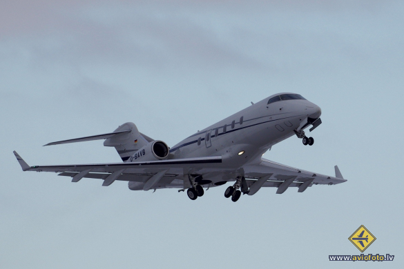 Bombardier Challenger 300 (BD-100-1A10)