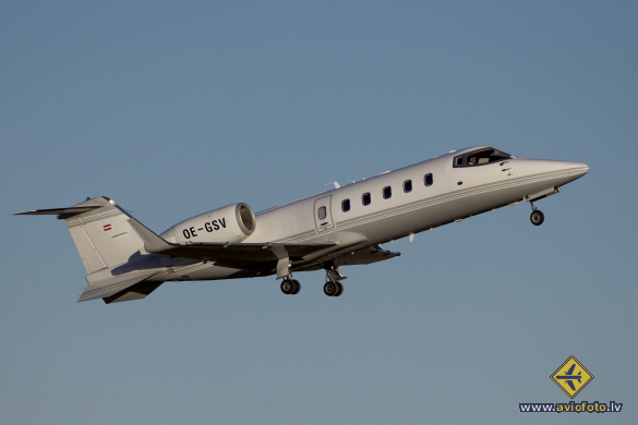 Learjet 60