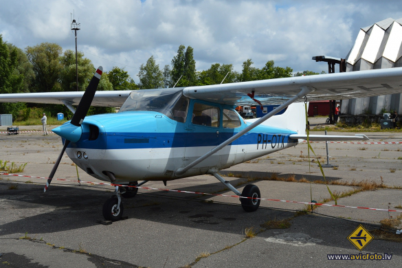 Reims F172N Skyhawk 100