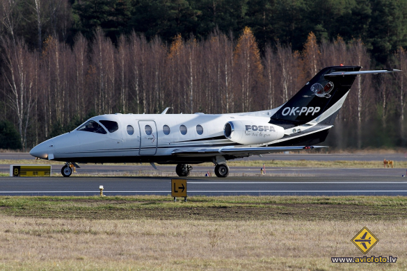 Raytheon 400A Beechjet (400XP)