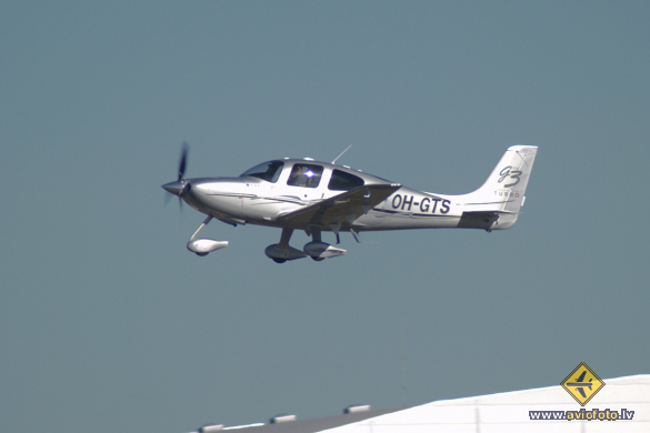 Cirrus SR-22 GTS