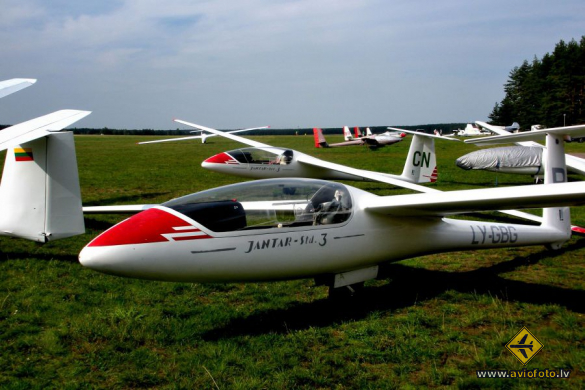 PZL-Bielsko SZD-48-3 Jantar Standard 3