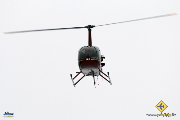 Robinson R-44