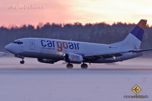 Boeing 737-301(SF)