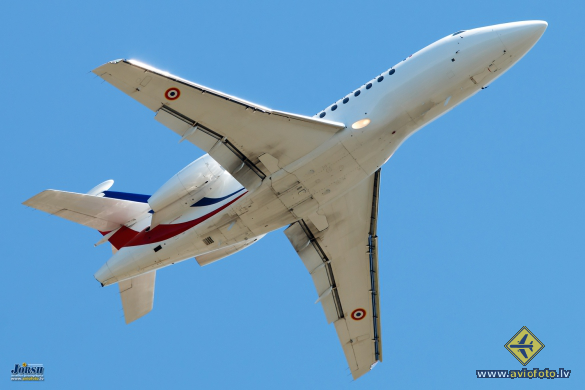 Dassault Falcon 900