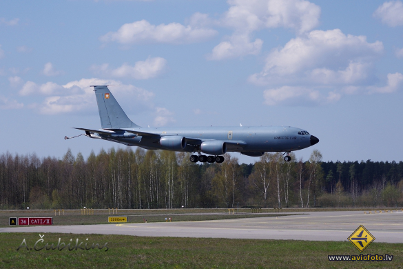 Boeing C-135FR Stratotanker (717-165)