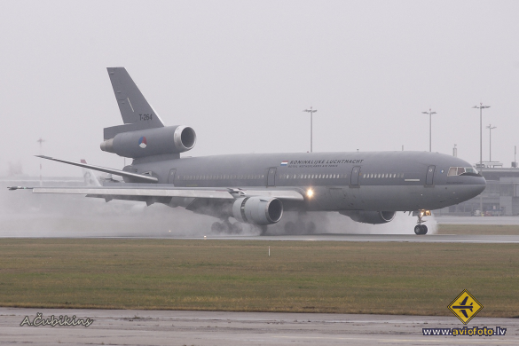 McDonnell Douglas KDC-10-30CF
