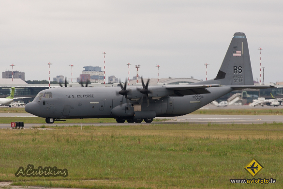 Lockheed Martin C-130J-30 Hercules (L-382)
