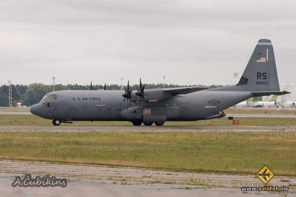 Lockheed Martin C-130J-30 Hercules (L-382)