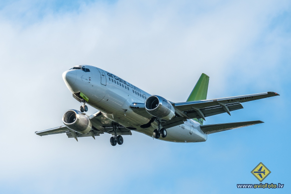 Boeing 737-522