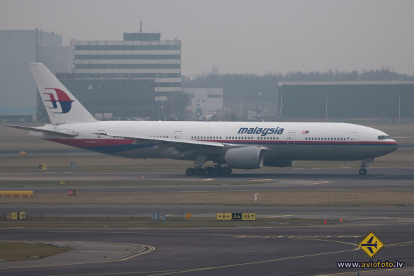 Boeing 777-2H6/ER