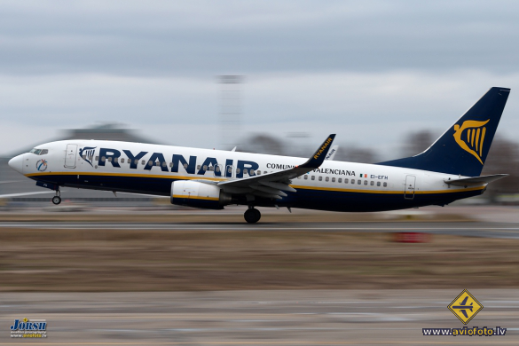 Boeing 737-8AS