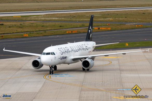 Airbus A320-211