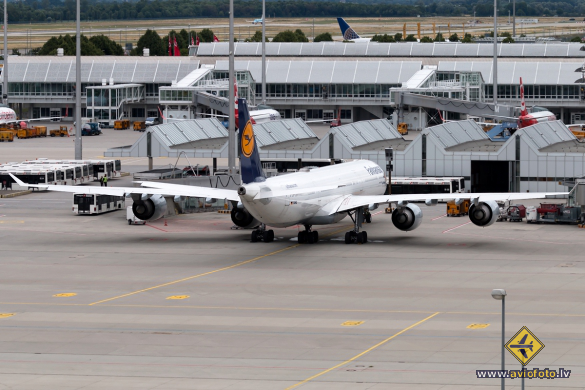 Airbus A340-642
