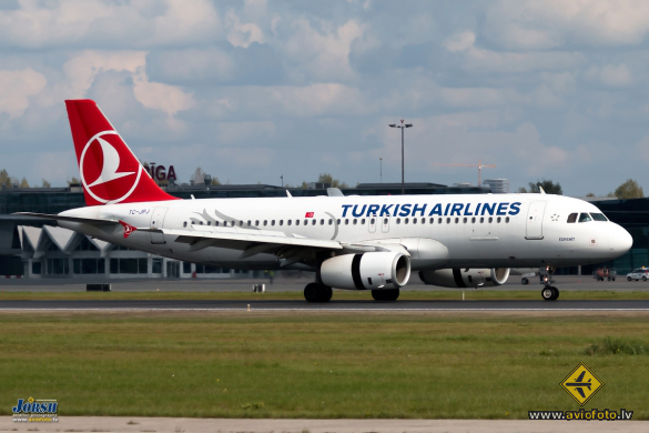 Airbus A320-232
