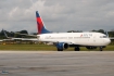 Boeing 737-832