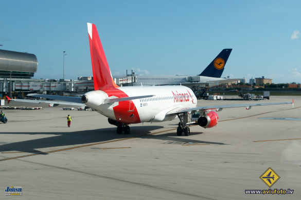 Airbus A320-233