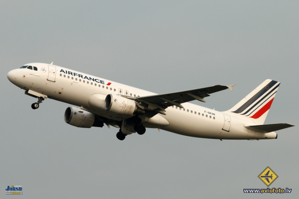 Airbus A320-214
