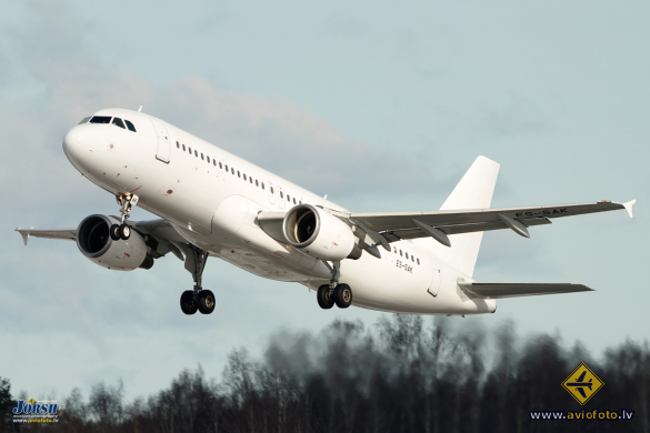 Airbus A320-214
