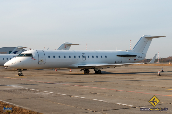 Bombardier CRJ-100ER (CL-600-2B19)