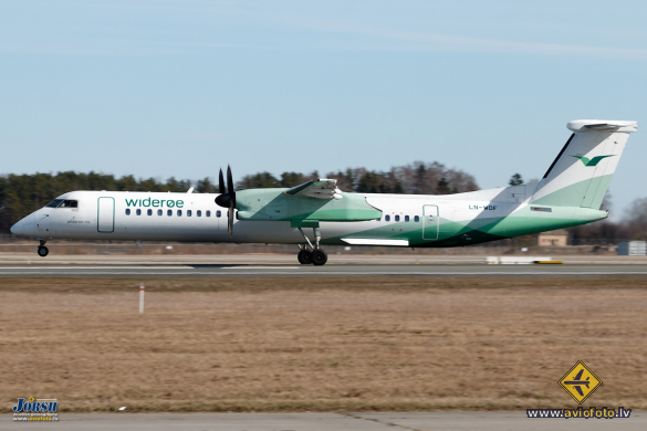 Bombardier DHC-8-402 Q400