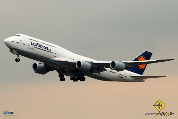 Boeing 747-830