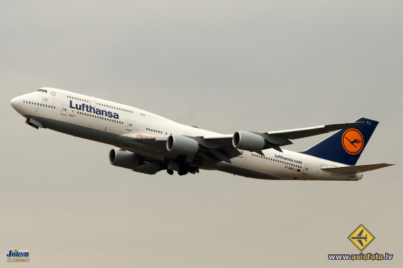 Boeing 747-830
