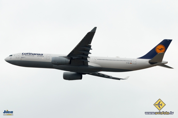 Airbus A330-343