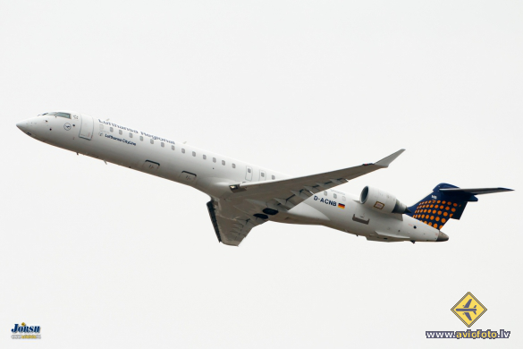 Bombardier CRJ-900 NG (CL-600-2D24)