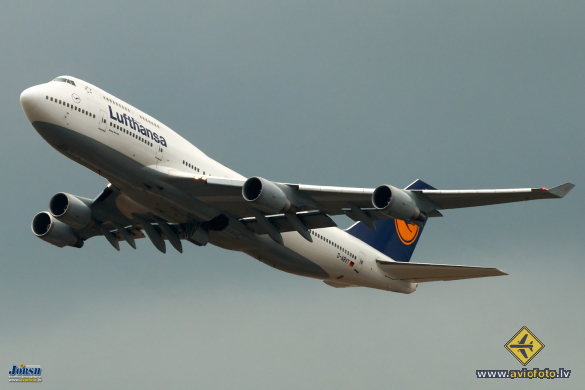 Boeing 747-430
