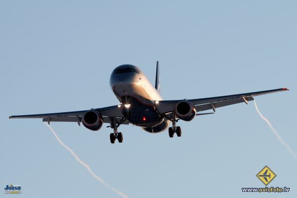 Sukhoi SSJ-100-95B Superjet 100 (RRJ-95B)