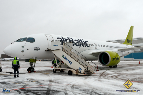 Bombardier CSeries CS300 (BD-500-1A11)