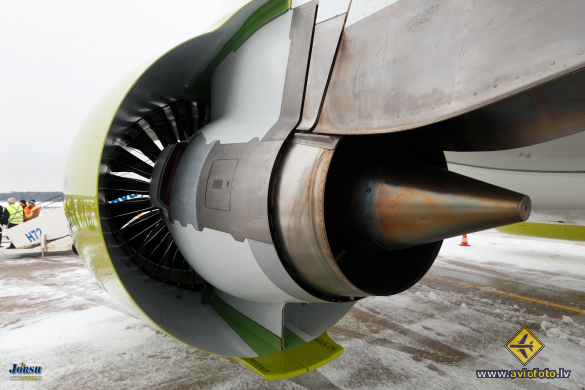 Bombardier CSeries CS300 (BD-500-1A11)