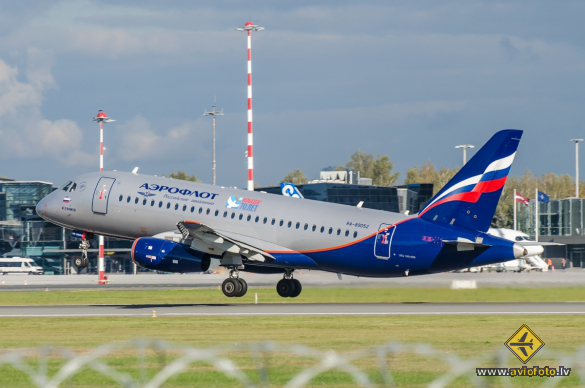 Sukhoi SSJ-100-95B Superjet 100 (RRJ-95B)