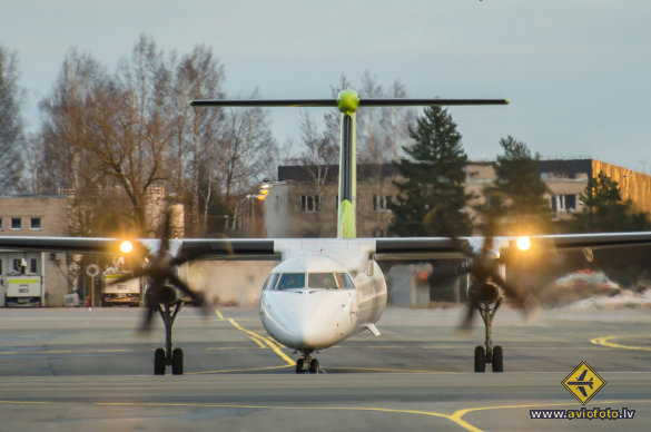 Bombardier DHC-8-402 Q400