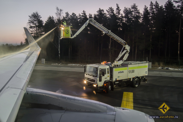 Airbus A320-214