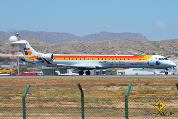 Bombardier CRJ-900 (CL-600-2D24)