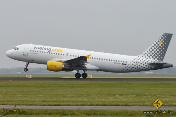 Airbus A320-214
