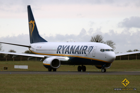 Boeing 737-8AS
