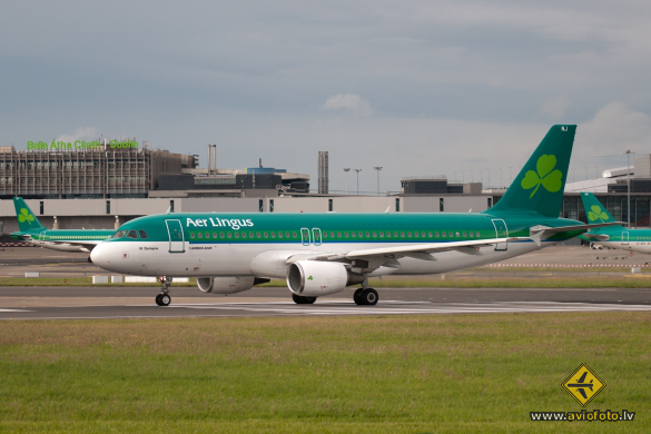Airbus A320-214