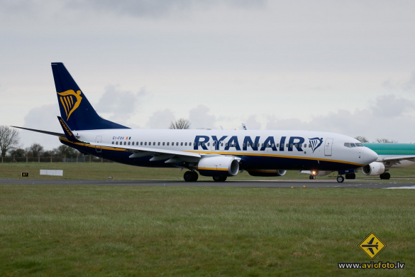 Boeing 737-8AS