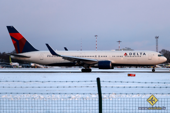Boeing 767-332/ER