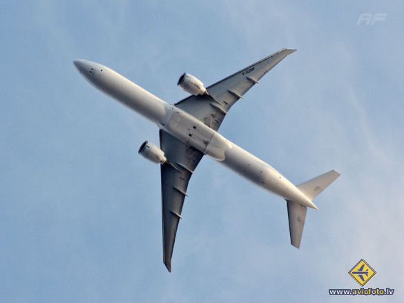Boeing 777-328/ER