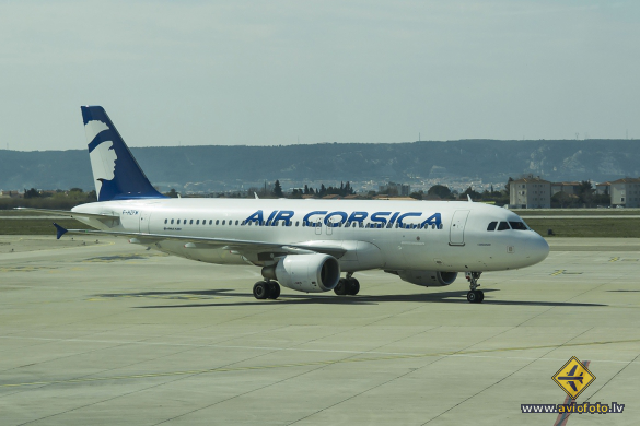 Airbus A320-214