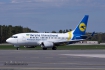 Boeing 737-528
