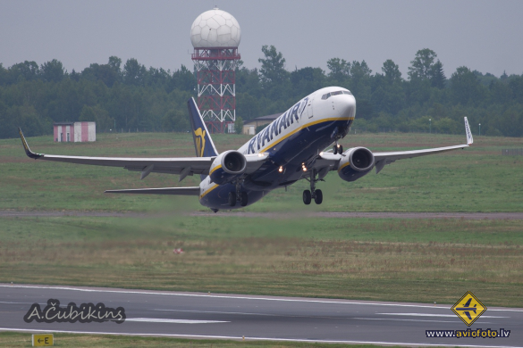 Boeing 737-8AS